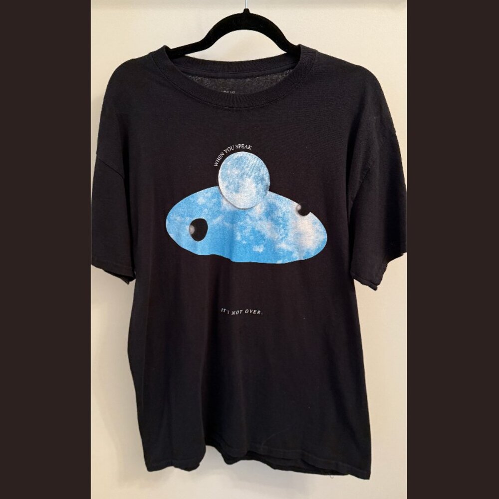 Black Tee